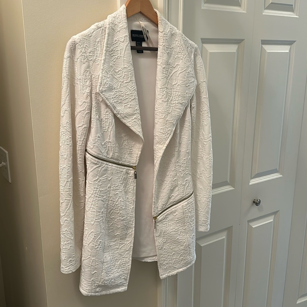 Frank Lyman White Lace Open Front Jacket Size 8